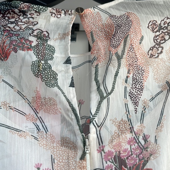 Ted Baker Willow long sleeve ruffle dress floral/ivory. Size 3. NWT - Picture 6 of 8